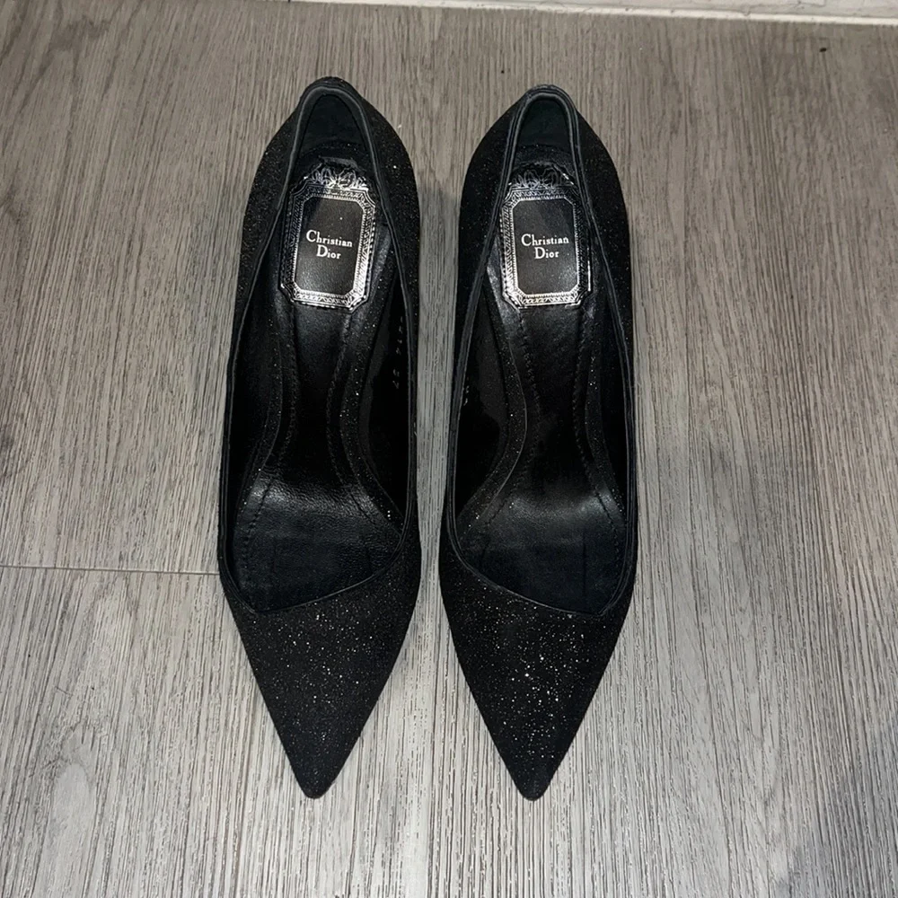 Authentic Christian Dior Heels comes with shoe dust bag.